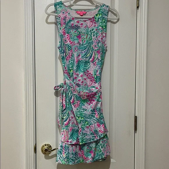 Lilly Pulitzer wrap dress size small EUC - Picture 1 of 3